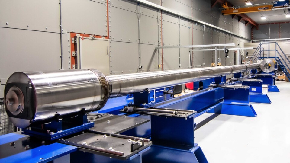 Die Hochgeschwindigkeits-Gaskanone, die ein Projektil etwa zehnmal schneller als eine Gewehrkugel abfeuert. Quelle: First Light Fusion