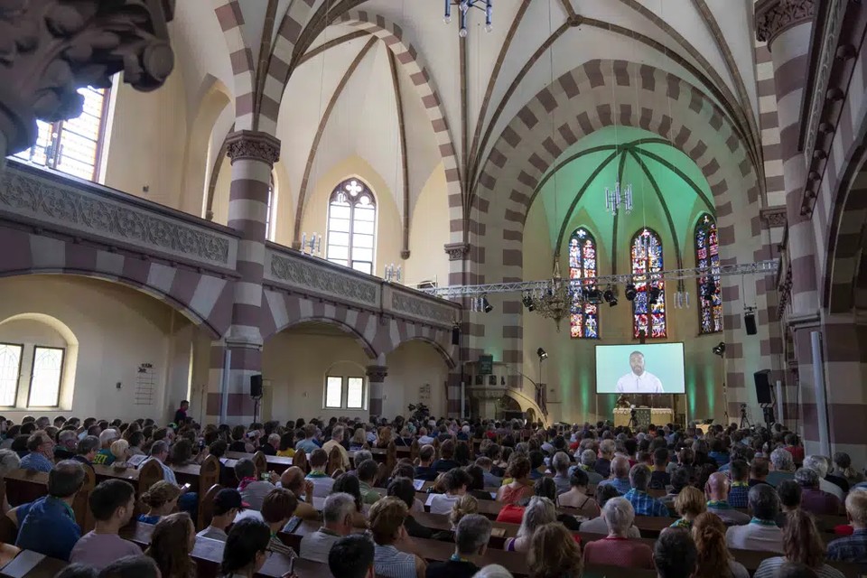 The church was filled to capacity.  (Image: AP PhotoMatthias Schrader)