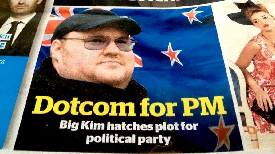 Kim Dotcom hat dieses Magazin abfotografiert, dass ihn gleich zum Premier-Minister Neuseelands machen wollte.