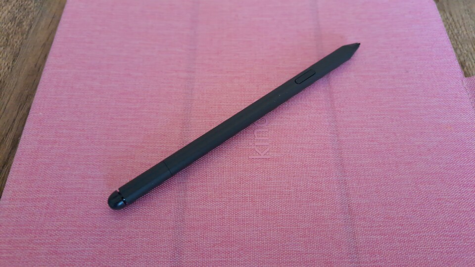 Die Pro-Version des Scribe-Stiftes bietet einen Radierer am Stiftende und einen Schnellwechsel-Button.