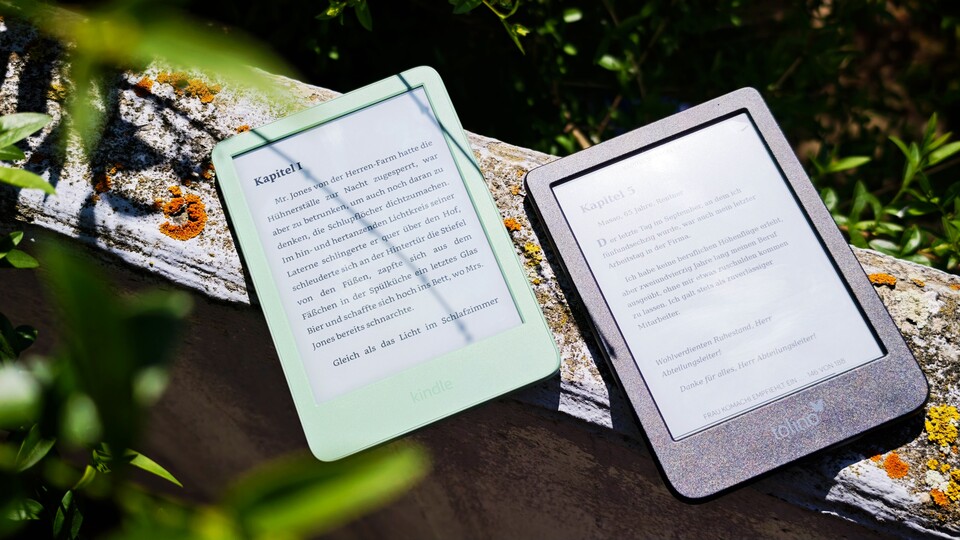 Beide Geräte sind ordentlich verarbeitet. Die Matcha-Farbe des Kindles sieht aber echt schick aus. (Bildquelle: Duy Linh DinhGameStar Tech)