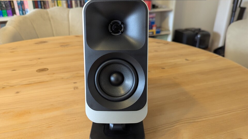 Das Horn des Lautsprechers sorgt für ein ganz besonderes Klangerlebnis.