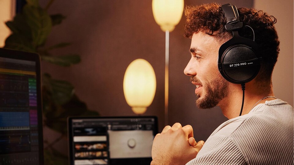 Die qualitativ hochwertigen Kopfhörer sind nicht nur ergonomisch, sondern auch sehr robust. Wer also beim Zocken mal häufiger vor Wut das Headset vom Kopf reißt, wird mit dem DT 770 Pro einiges an Ersatz- oder Reparaturkosten sparen.