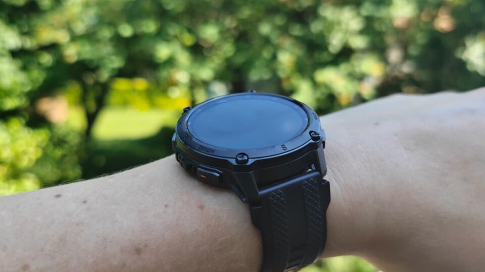 Die Uhr verfügt über 23 spezielle ApexMotion Pro-Sportmodi. Es sollte jeder die Sportart finden, die er gerade betreibt.