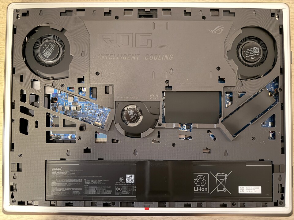 Das Asus ROG Strix hat einen sehr wartungsfreundlichen Aufbau.