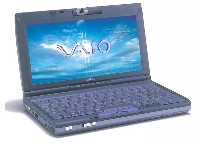Heute wirkt das Sony Vaio PCG-C1XD wie ein Spielzeug, es war damals aber tatsächlich ein vollwertiger Rechner. (Quelle: Sony)