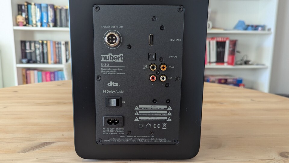 Mehr Anschlüsse ermöglichen euch mehr Möglichkeiten, wie ihr eure Lautsprecher einsetzen könnt.