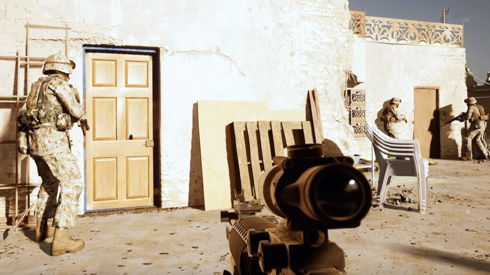 Gameplay: In Six Days in Fallujah wird ein Gebäude taktisch gestürmt
