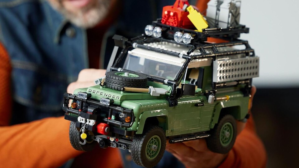 Der Land Rover Defender von LEGO verfügt über unglaublich viele Extras und Anbauteile, die das Set sehr detailliert machen.