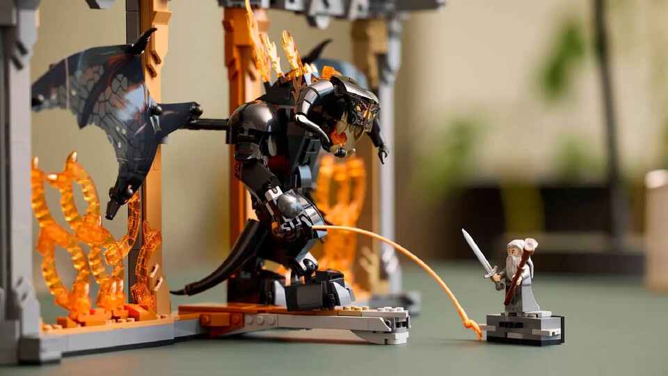 Der Balrog pinkelt auf Gandalf? Das Foto ist vom LEGO-Marketing nicht ganz optimal ausgewählt worden. :-)