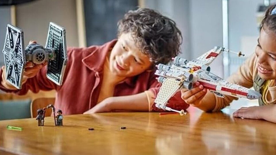 Der X-Wing und der Tie-Fighter aus Star Wars sind legendär - hier bekommt ihr beide aus LEGO zum Vorteilspreis!