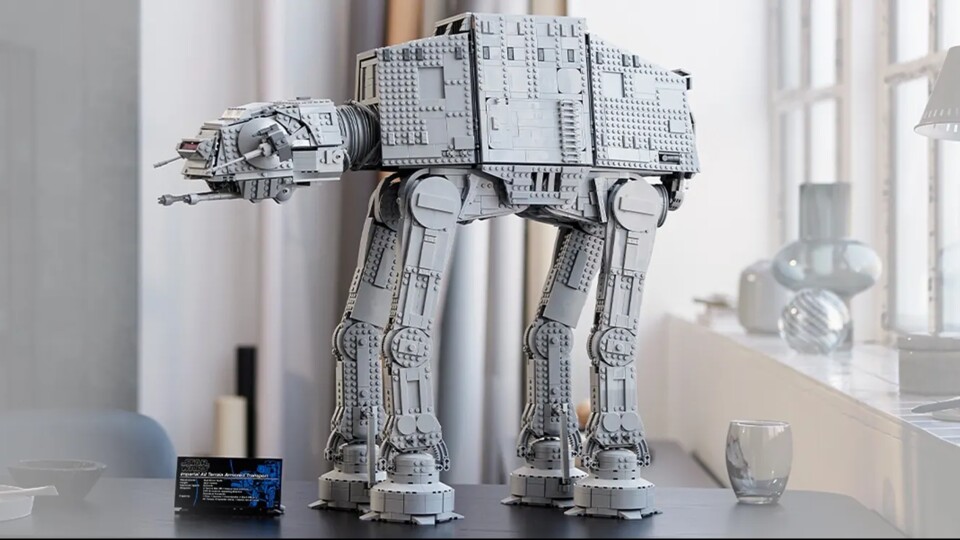 Auch dieser AT-AT ist der bisher größte der LEGO Star Wars Geschichte und ein echter Koloss.