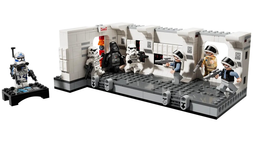 Spielt den furchteinflößenden Überfall auf die Tantive IV nach und erfreut euch an euerer Klonkrieger Fives Minifigur!