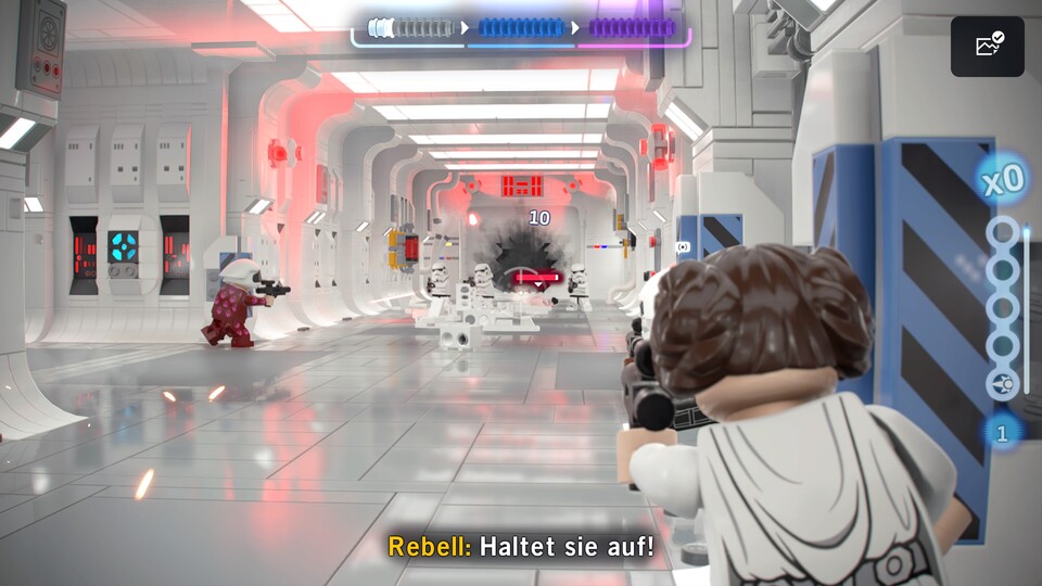 Da kommt Stimmung auf: Mit Prinzessin Leia sich als LEGO Minifigur durch die Belagerung der Tentative IV schießen.