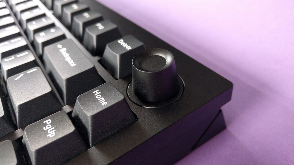 Der Knob ist ziemlich glatt und bietet keinerlei Grip.