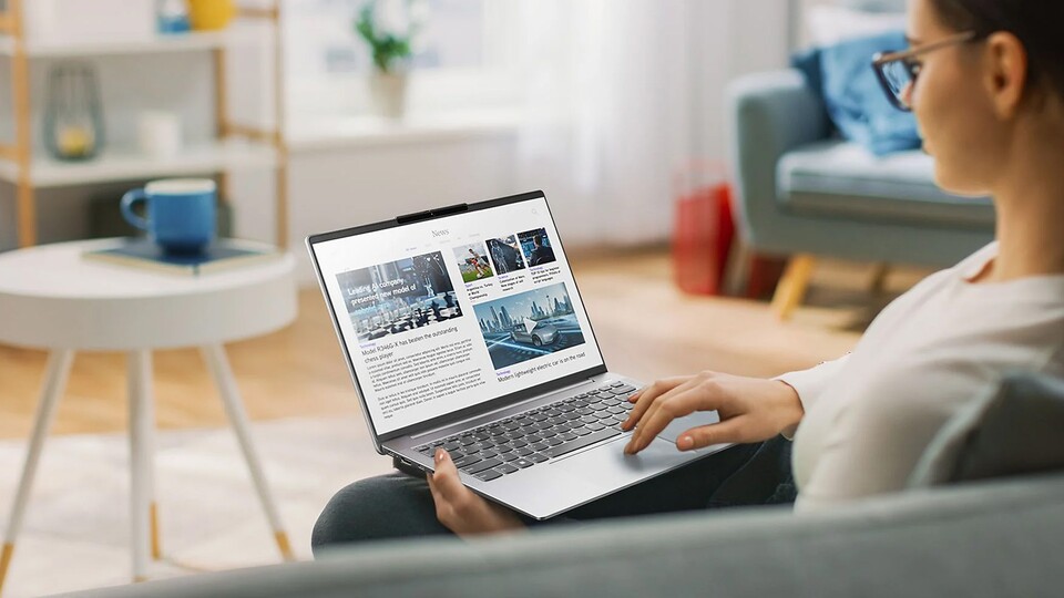 Unermüdlich: Mit einer Akkulaufzeit von fast 15 Stunden lässt euch das Lenovo IdeaPad Slim 5i so schnell nicht im Stich!