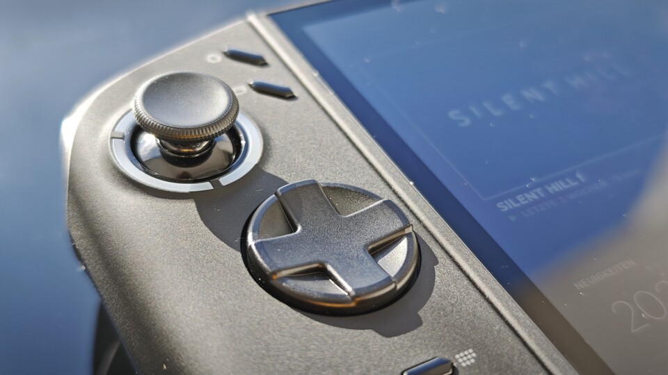 Das D-Pad ist eine große Verbesserung zum Vorgänger. (Bildquelle: Duy Linh DinhGameStar Tech)