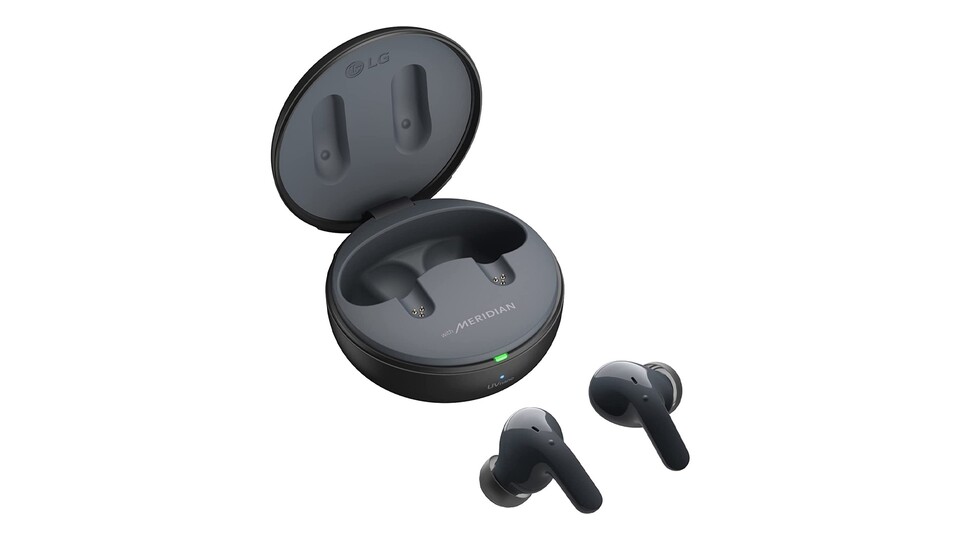 Das Ladegehäuse, das sich in weniger als einer Stunde vollständig aufladen lässt, stellt euch bis zu 29 Stunden Akkukapazität zur Verfügung.