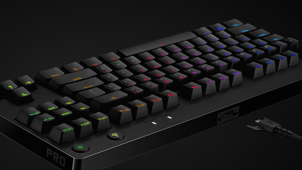 Sicherer Transport ohne Risiko: Das abnehmbare Kabel verhindert den gefürchteten Kabelbruch direkt am Gehäuse – einfach ausstecken, zusammenrollen und ab in den Rucksack.