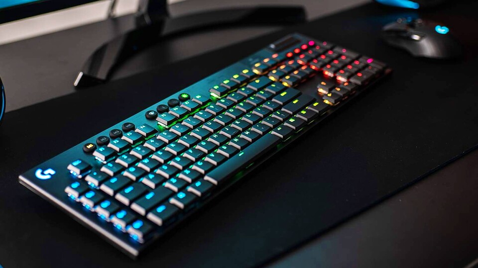 So flach, dass man für Ergonomie keine Handgelenk-Ablage benötigt. Euer Karpaltunnel wird euch danken.