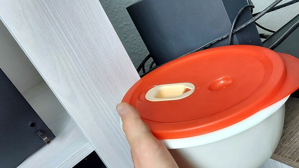 Auch wenn es wirklich cool wäre: Mit einem WLAN-Router lassen sich die Köstlichkeiten vom Vortag leider nicht aufwärmen.