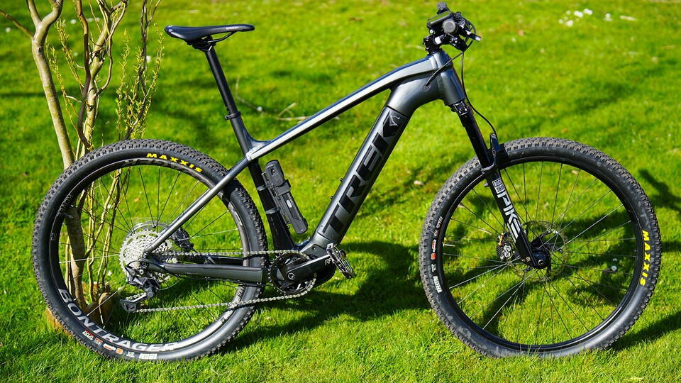Ich liebe mein Trek Powerfly 4, auch wenn einiges an zusätzlicher Zeit und auch Geld drinsteckt. (Bildquelle: Marinus Martin GameStar Tech)