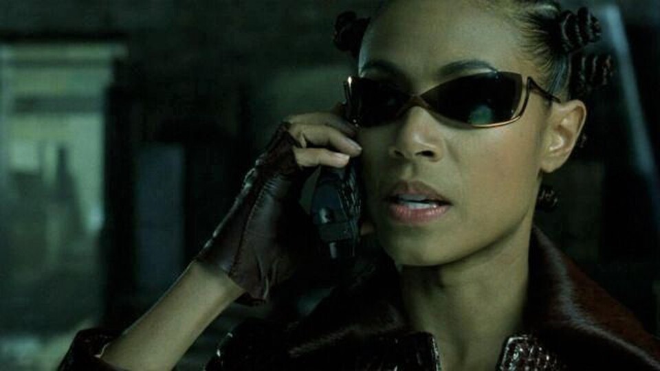 In Matrix 4 mit Keanu Reeves kehrt auch Jada Pinkett Smith als Niobe zurück.