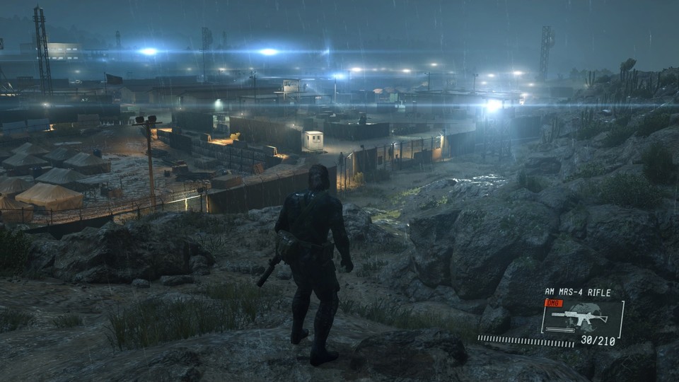 Metal Gear Solid 5 wird ein großes Spielfeld zum erkunden bieten - auch im Online-Modus, den wir kooperativ bestreiten können.