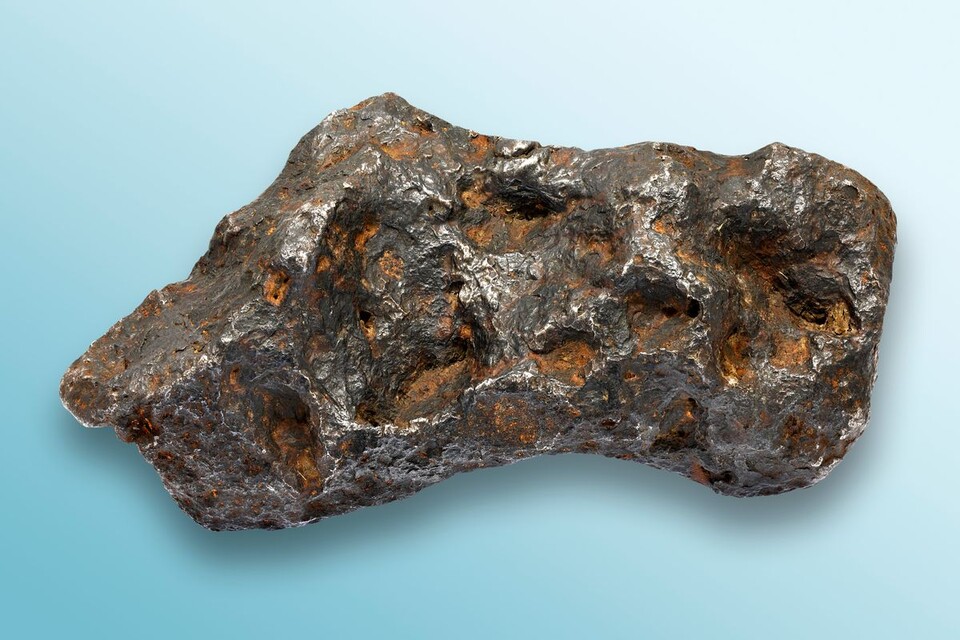 Der gefundene Meteorit. (Bild: Walter Geiersperger)