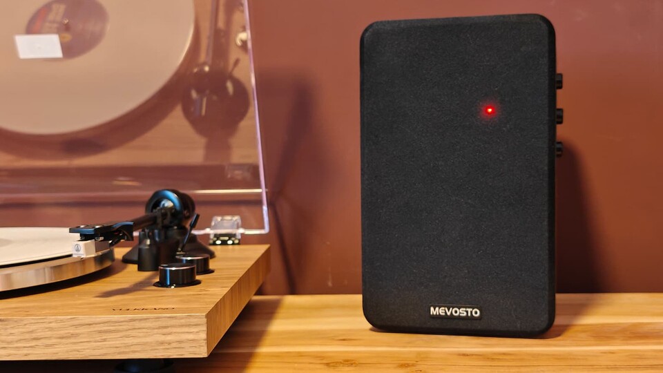 Die Mevosto DS19 machen optisch richtig was her und passen perfekt zum Holz-Look meines Vinyl-Setups.