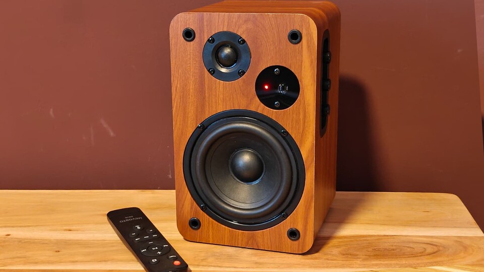 Wenn der Plattenspieler oder der PC Pause hat, streamt ihr mit Bluetooth 5.4 einfach kabellos Musik vom Smartphone.