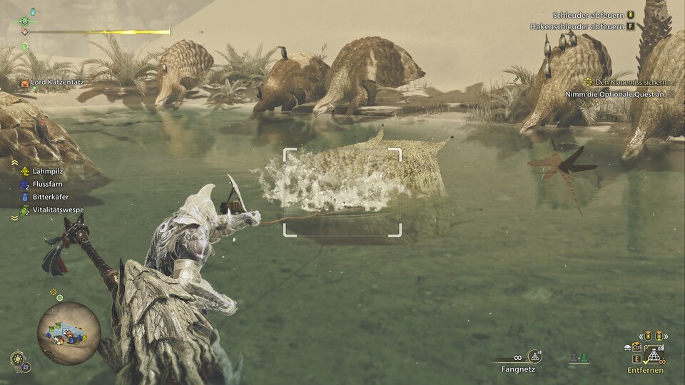 Ignoriert die Angel und schmeißt euer Fangnetz ins Wasser! Dadurch zieht ihr mehrere Fische auf einmal an Land.