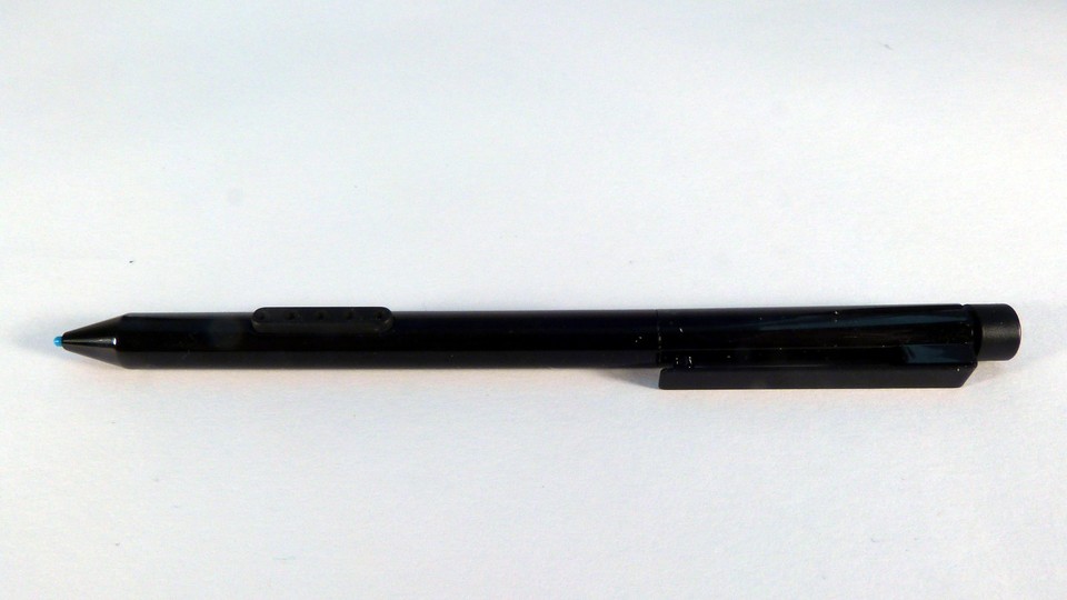 Mit dem Digitizer-Pen und der Wacom-Hardware eignet sich das Surface auch als Grafiktablet und für handschriftliche Eingaben.