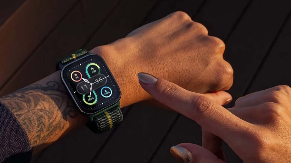 Die Uhr funktioniert leider nur mit Android-Handys. Wer also ein iPhone besitzt, kann mit der Uhr nichts anfangen.