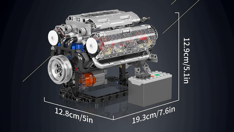Die Ausmaße dieses Modells halten sich in Grenzen, sodass ihr es problemlos in einem Regal zur Schau stellen könnt.