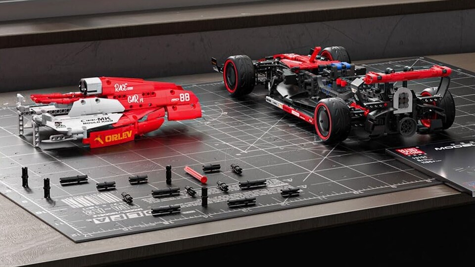 Das Design von Mould King weist eine gewisse Ähnlichkeit zur ikonischen Marlboro-Lackierung auf, die über 50 Jahre lang auf Formel 1 Autos zu sehen war.