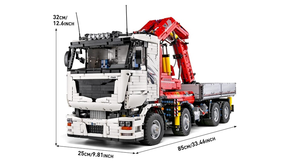 Die Ausmaße dieses Monsters sind wirklich beachtlich: Kaum ein LEGO Set kommt an diese Dimensionen heran.