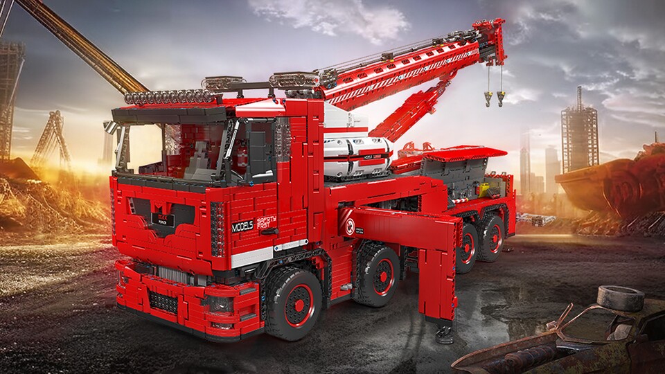 Hinter jeder Klappe verbergen sich mehr Details und Funktionen – sogar der Fahrersitz ist luftgefedert!