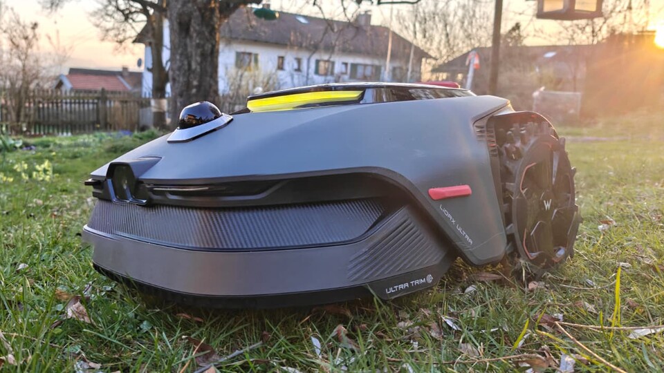 Kein Kabel, kein Heckmeck: Der MOVA LiDAX Ultra 1200 kartiert das Gelände dank 3D-LiDAR völlig autonom.