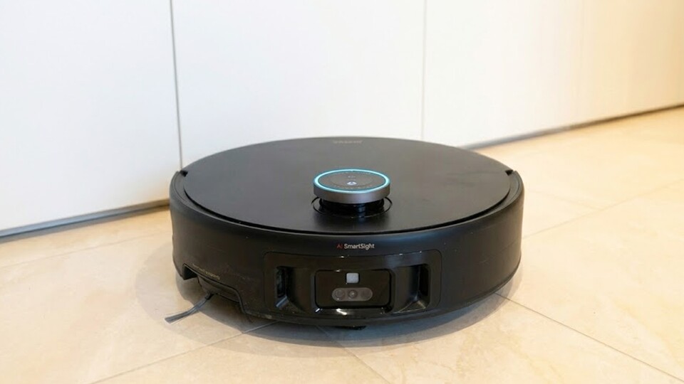 Der Mova Z60 säubert eure Wischmopps, während er eure Böden sauber macht. So zieht ihr den Schmutz nicht hinterher.