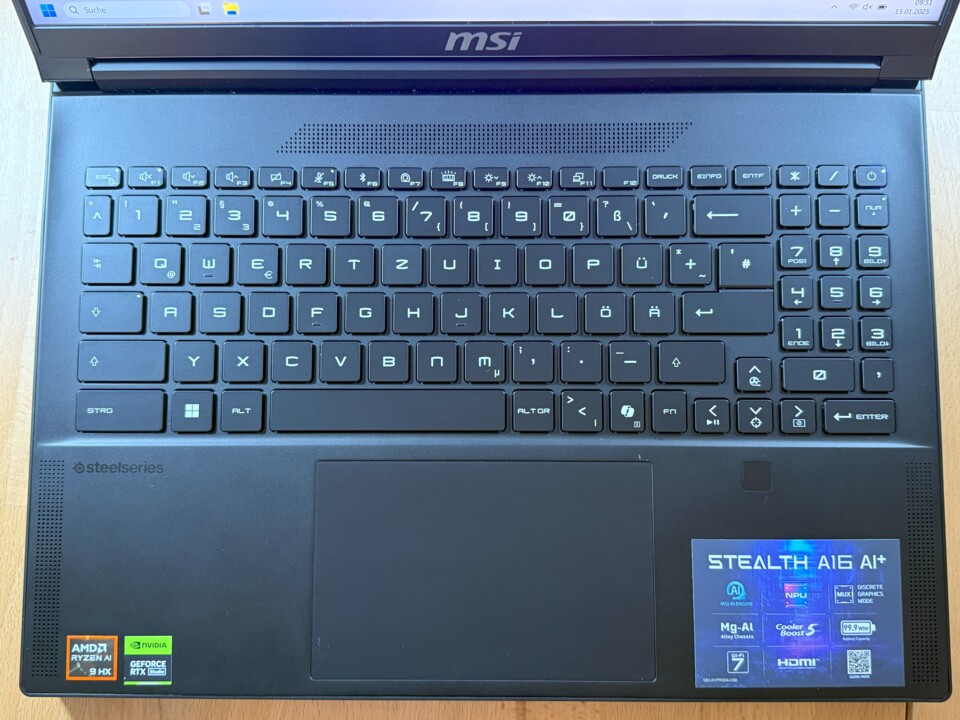 Das Gerät hat eine gute Tastatur mit der sich auch lange Texte angenehm schreiben lassen.