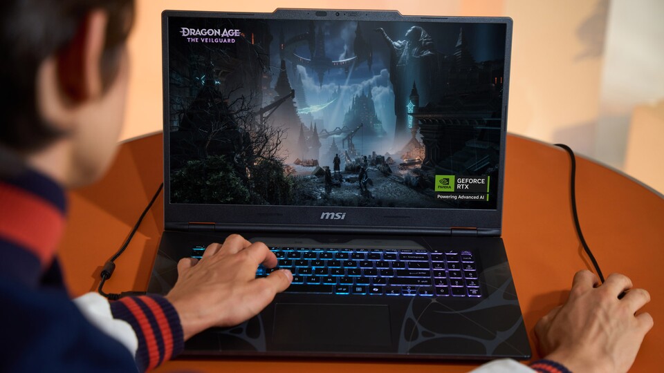 Mit der GeForce RTX 5060 Laptop GPU profitiert der Cyborg 17 von rasanter Leistung und modernster Grafiktechnik wie DLSS 4, Raytracing und NVIDIA Reflex.
