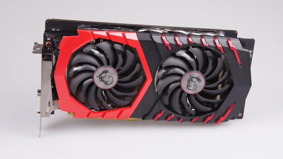 Ab Werk übertaktet, mit einer wuchtigen Kühlung bestückt und durch Backplate sowie RGB-Beleuchtung veredelt: Die Geforce GTX 1060 X 6G von MSI.