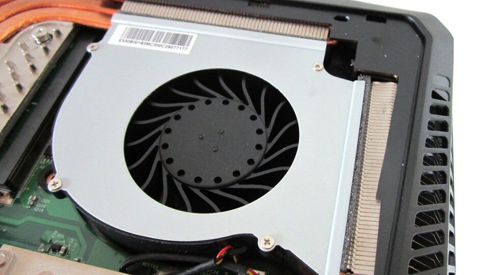Alle RAM- und Festplatteneinschübe im MSI GX60 sind bei unserem mit SSDs ausgestattetem Testgerät bereits belegt.