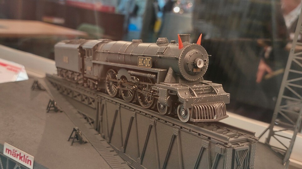 Auf der Spielwarenmesse 2026 durfte ich das gute Ding schon in echt sehen. Hübsche Maschine!