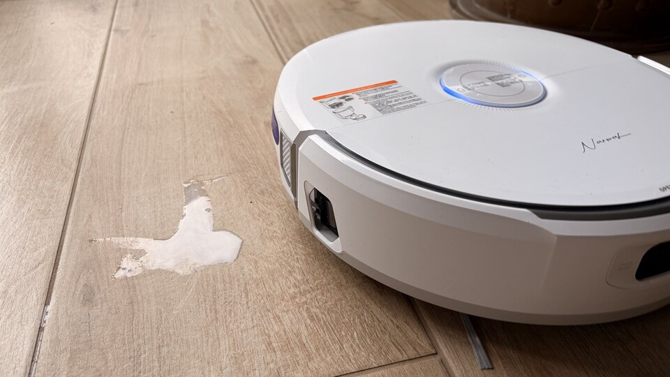 Milchflecken erkennt der Freo 20 nicht gezielt, wischt sie aber dennoch mit der neuesten Firmware restlos weg.