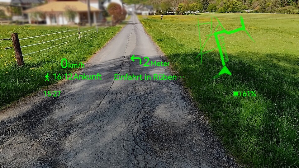 In der Natur würde ich in jedem Fall auf mehr Gadgets verzichten. Wer jedoch mit einer Brille durch den Stadtdschungel navigieren möchte: Das ist möglich! (Bild: Patrick S. - GameStar Tech)