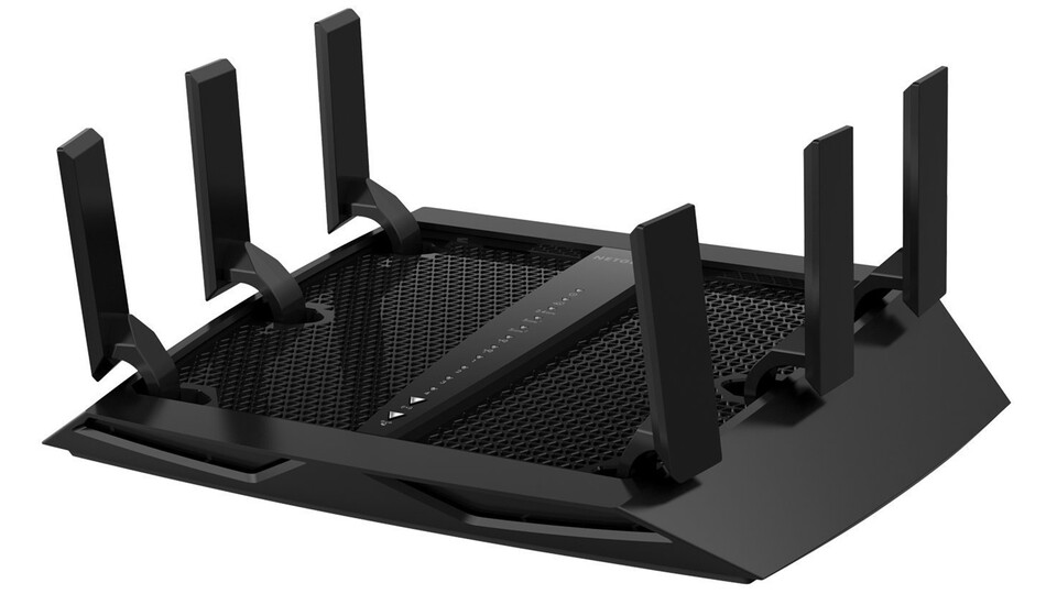 Dedizierte WLAN-Router wie der Netgear Nighthawk R8000 können oft erheblich mehr und vergrößern die WLAN-Abdeckung gegenüber einem Standard-Router – allerdings kosten sie erheblich mehr, und bringen kein integriertes DSL-Modem mit.