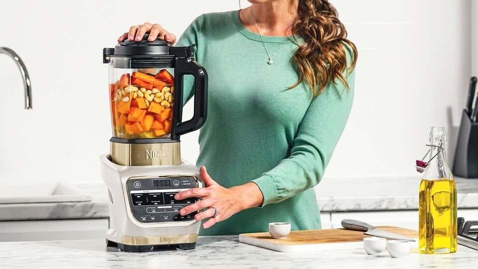 Frappé, Slush oder Margaritas – unterschätzt nicht die Vielseitigkeit des Ninja SLUSHi!