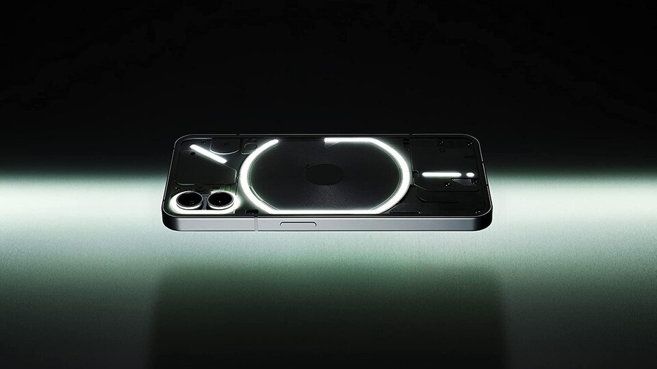 Das schicke Glyph-Beleuchtungssystem auf dem Handyrücken sieht nicht nur umwerfend aus, sondern dient auch als nützliche Benachrichtigungsfunktion, wenn Anrufe und Nachrichten bei euch eingehen!